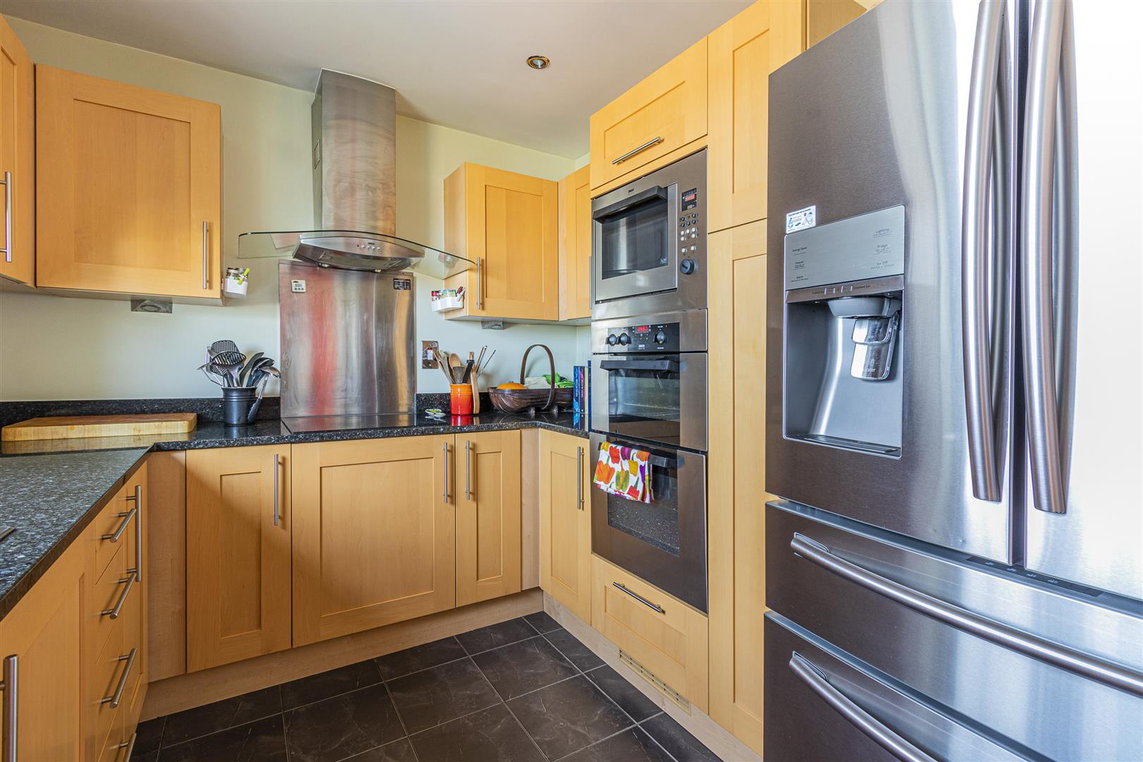 PENSTONE COURT, PORTO HOUSE, CENTURY WHARF, CARDIFF BAY Jeffrey Ross